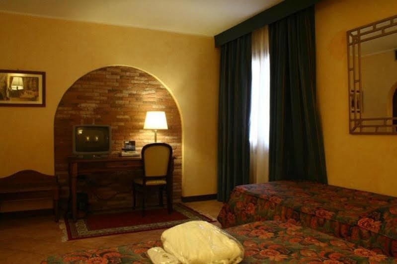 Hotel San Giorgio Кампобассо Екстер'єр фото